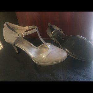 Women’s Shoes